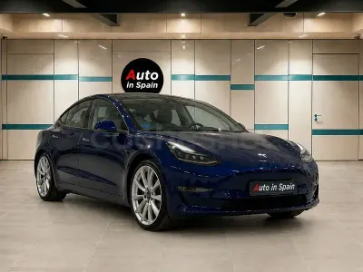 Usado Tesla Model 3 Standard Range 250 kW (340 CV) 2019 Azul Berlina
