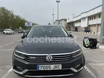 Usado VW Passat Alltrack 240 CV (176 kW) 2016 Gris / plata Familiar