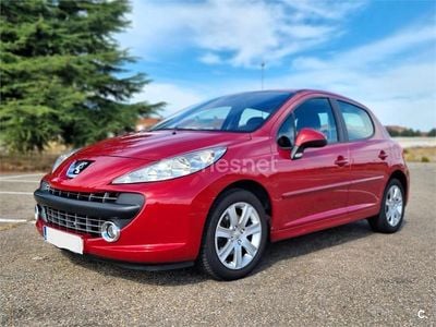Usado Peugeot 207 Premium 90 CV (66 kW) 2007 Granate Berlina