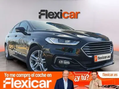 Usado Ford Mondeo Titanium 165 CV (121 kW) 2019 Negro Familiar