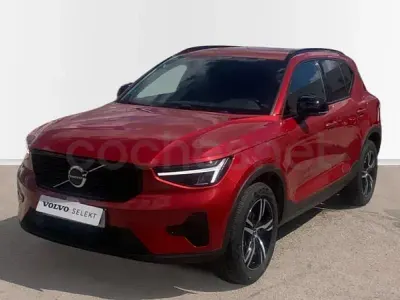 Usado Volvo XC40 Plus 163 CV (119 kW) 2024 Rojo SUV
