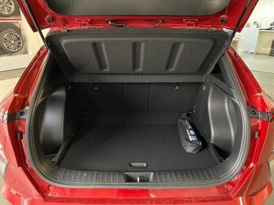 Usado Hyundai Kona N Line 120 CV (88 kW) 2023 Rojo SUV