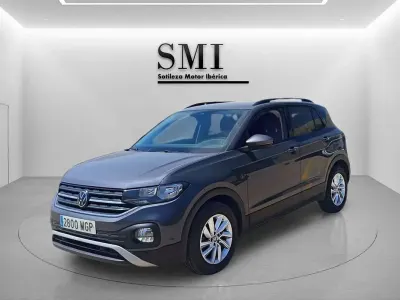 Usado VW T-Cross Advance 110 CV (80 kW) 2023 Gris SUV
