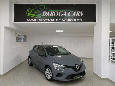 Usado Renault Clio V Business 90 CV (66 kW) 2021 Gris / plata Berlina