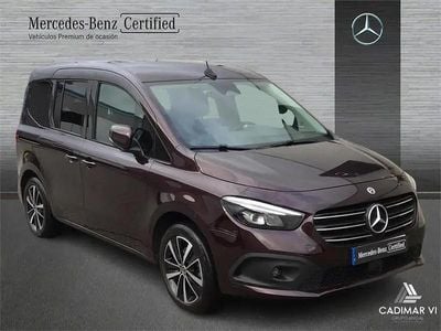 Käytetty Mercedes T180 116 HP (85 kW) 2025 Punainen Tila-auto