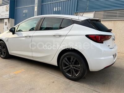 Blanco Usado 2019 Opel Astra Berlina | 9800 € (Precio justo)