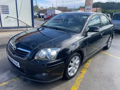 Usado Toyota Avensis Sol 116 CV (85 kW) 2006 Negro Berlina
