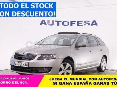 Usado Skoda Octavia Style 180 CV (132 kW) 2015 Marrón Familiar