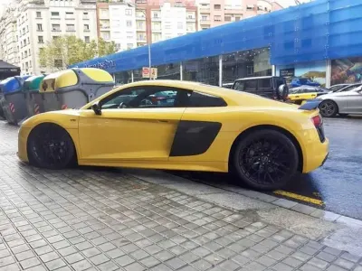 Usado Audi R8 Coupé 610 CV (448 kW) 2016 Amarillo Coupe