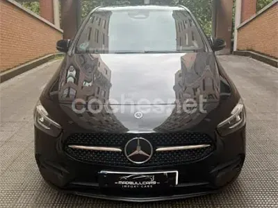 Usado Mercedes B200 150 CV (110 kW) 2023 Negro Monovolumen