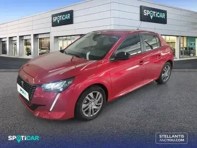 Usado Peugeot 208 Active 100 CV (73 kW) 2022 Rojo Utilitario