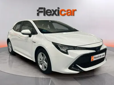 Usado Toyota Corolla Business Edition 122 CV (89 kW) 2021 Blanco Berlina
