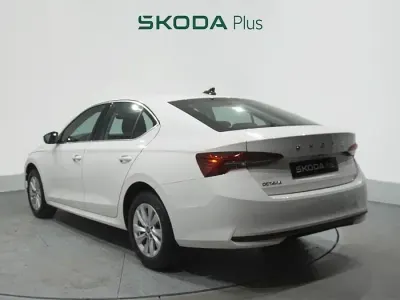 Nuevo Skoda Octavia Selection 116 CV (85 kW) 2026 Blanco