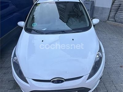 Blanco Usado 2012 Ford Fiesta Trend Berlina | 4100 € (Buen precio)