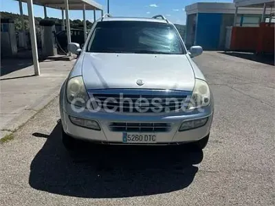 Usado SsangYong Rexton 165 CV (121 kW) 2005 Gris / plata SUV