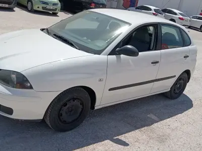 Usado Seat Ibiza Stella 64 CV (47 kW) 2003 Blanco Utilitario