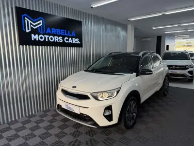 Usado Kia Stonic 110 CV (80 kW) 2018 Blanco SUV