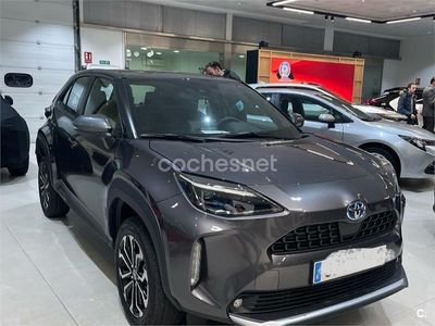 Gris / plata Usado 2023 Toyota Yaris Cross Active SUV | 24.900 € (Precio justo)