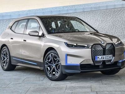 BMW iX