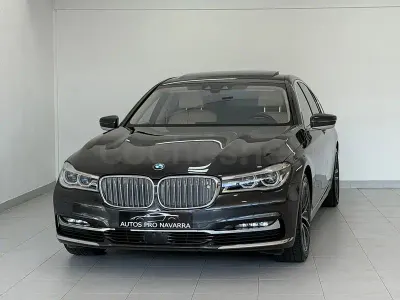 Usado BMW 740 Comfort Edition 313 CV (230 kW) 2016 Gris / plata Berlina