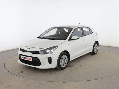 Usado Kia Rio 85 CV (62 kW) 2019 Blanco Utilitario