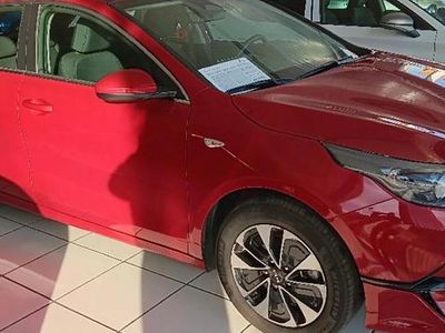Rojo Usado 2025 Kia Ceed Utilitario | 18.120 € (Buen precio)