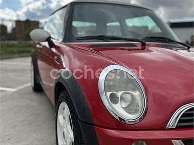 Usado Mini ONE 90 CV (66 kW) 2004 Rojo Utilitario