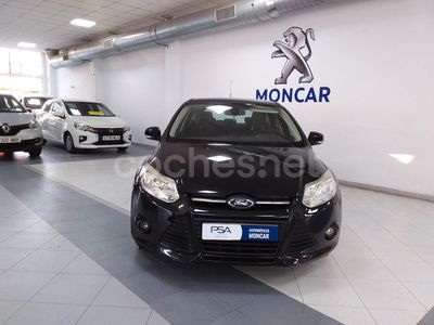 Usado Ford Focus Trend 100 CV (73 kW) 2014 Negro Berlina