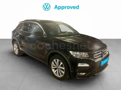 Usado VW T-Roc Advance 110 CV (80 kW) 2021 Negro SUV