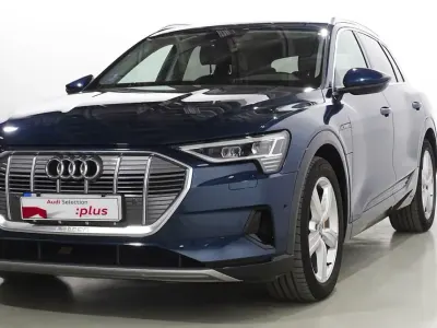 Usado Audi e-tron Advanced Plus 300 kW (408 CV) 2020 Azul SUV