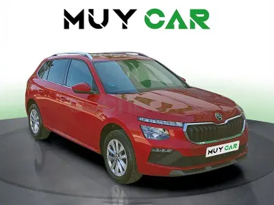 Usado Skoda Kamiq Selection 115 CV (84 kW) 2024 Rojo SUV