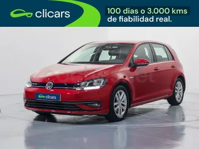 Usado VW Golf Advance 130 CV (95 kW) 2020 Rojo Monovolumen