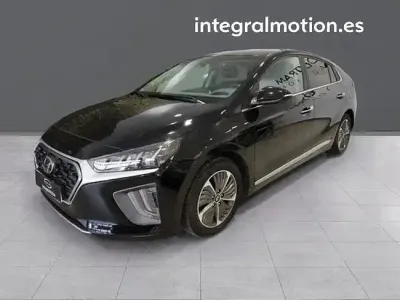 Usado Hyundai Ioniq 141 CV (103 kW) 2021 Negro Utilitario