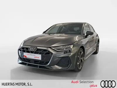 Usado Audi A3 Ambiente 150 CV (110 kW) 2025 Gris Berlina