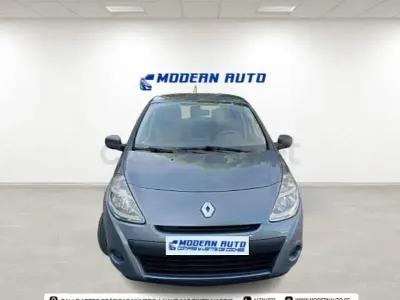 Usado Renault Clio IV Expression 75 CV (55 kW) 2012 Azul Berlina