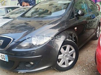 Usado Seat Altea XL 140 CV (102 kW) 2009 Negro Monovolumen