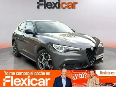 Usado Alfa Romeo Stelvio Sprint 160 CV (117 kW) 2022 Gris SUV