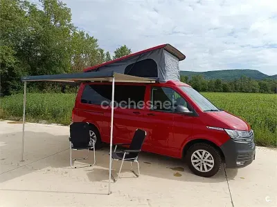 Usado VW Caravelle 150 CV (110 kW) 2021 Rojo Van