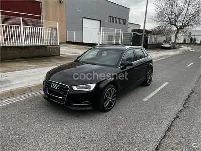 Usado Audi A3 Ambition 105 CV (77 kW) 2014 Negro Berlina