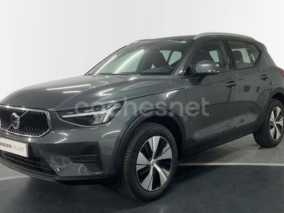 Gris / plata Nuevo 2025 Volvo XC40 Core SUV | 38.500 € (Precio justo)