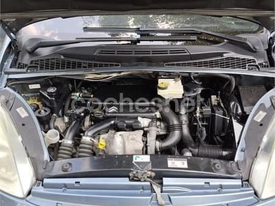 Gris / plata Usado 2005 Citroën Xsara Picasso Monovolumen | 2900 € (Caro)