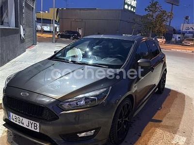 Używany Ford Focus Sport 182 KM (133 kW) 2017 Szary Sedan/Limuzyna