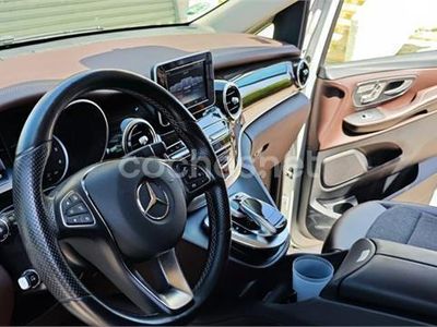 Mercedes V250