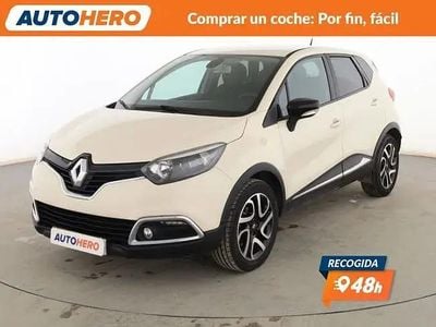 Usado Renault Captur Intens 90 HP (66 kW) 2015 Bege SUV