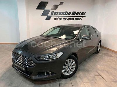 Gris / plata Usado 2015 Ford Mondeo Trend Berlina | 10.990 € (Precio justo)