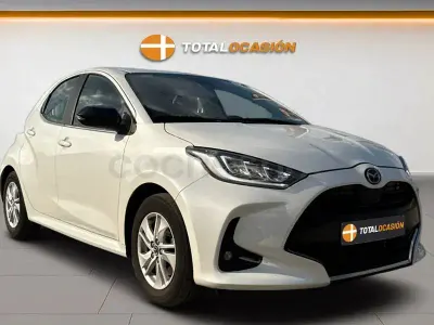 Usado Mazda 2 Comfort 116 CV (85 kW) 2023 Blanco Utilitario