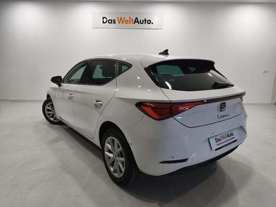 Usado Seat Leon Style 115 CV (84 kW) 2022 Blanco