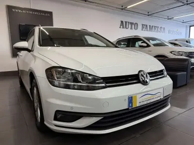 Usado VW Golf VII Advance 116 CV (85 kW) 2020 Blanco Familiar