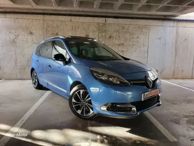 Usado Renault Scenic E-Tech LIMITED 129 CV (94 kW) 2015 Azul Monovolumen