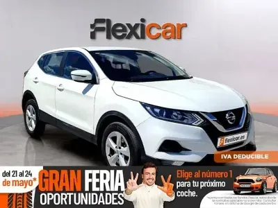 Używany Nissan Qashqai Acenta 115 KM (84 kW) 2020 Biały SUV